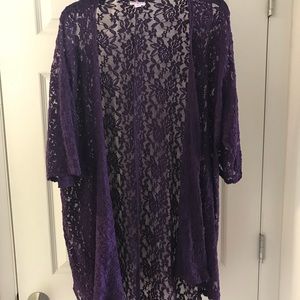 Gently used Small Lularoe Lace Lindsay